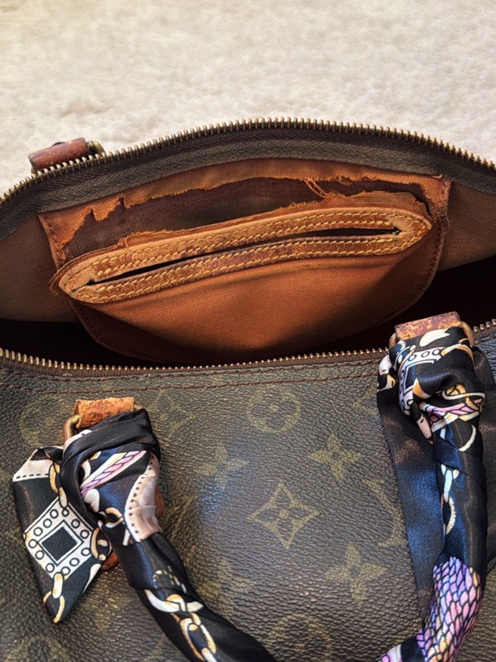 Louis Vuitton speedy 30 Monogram Tote with Black Scarf-Wrapped Handles - Picture 9 of 11